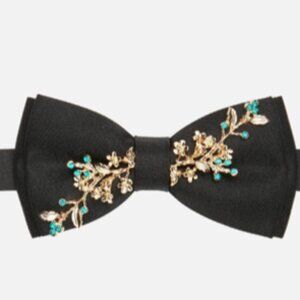 Pronto Uomo Pre-Tied Bow Tie